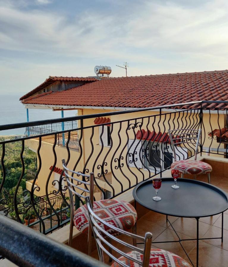Amphora Guesthouse Химар Екстериор снимка