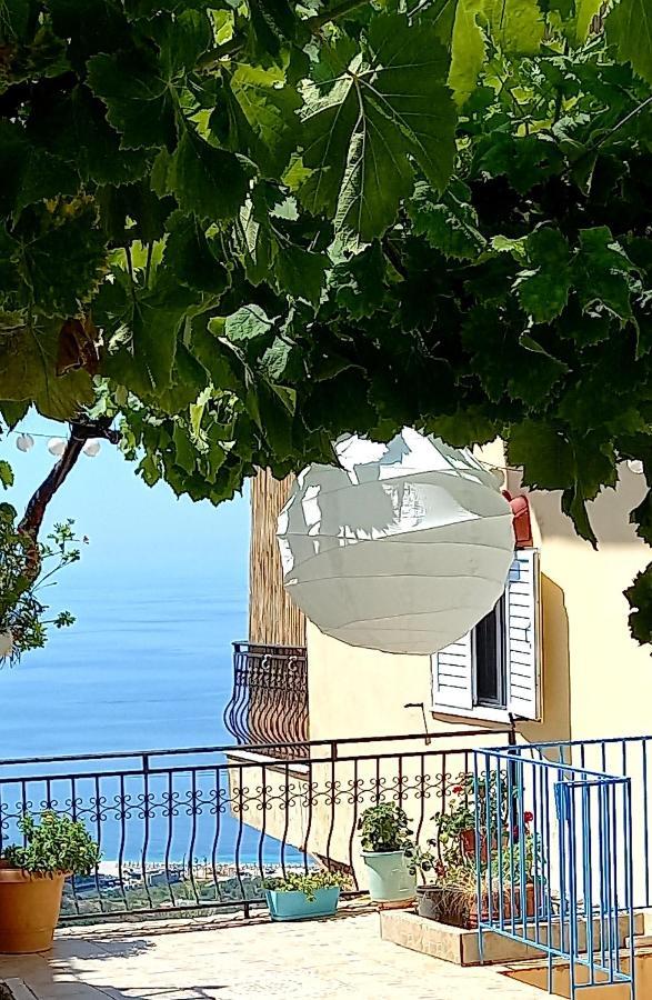 Amphora Guesthouse Химар Екстериор снимка