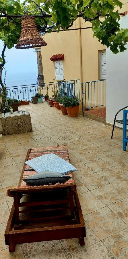 Amphora Guesthouse Химар Стая снимка