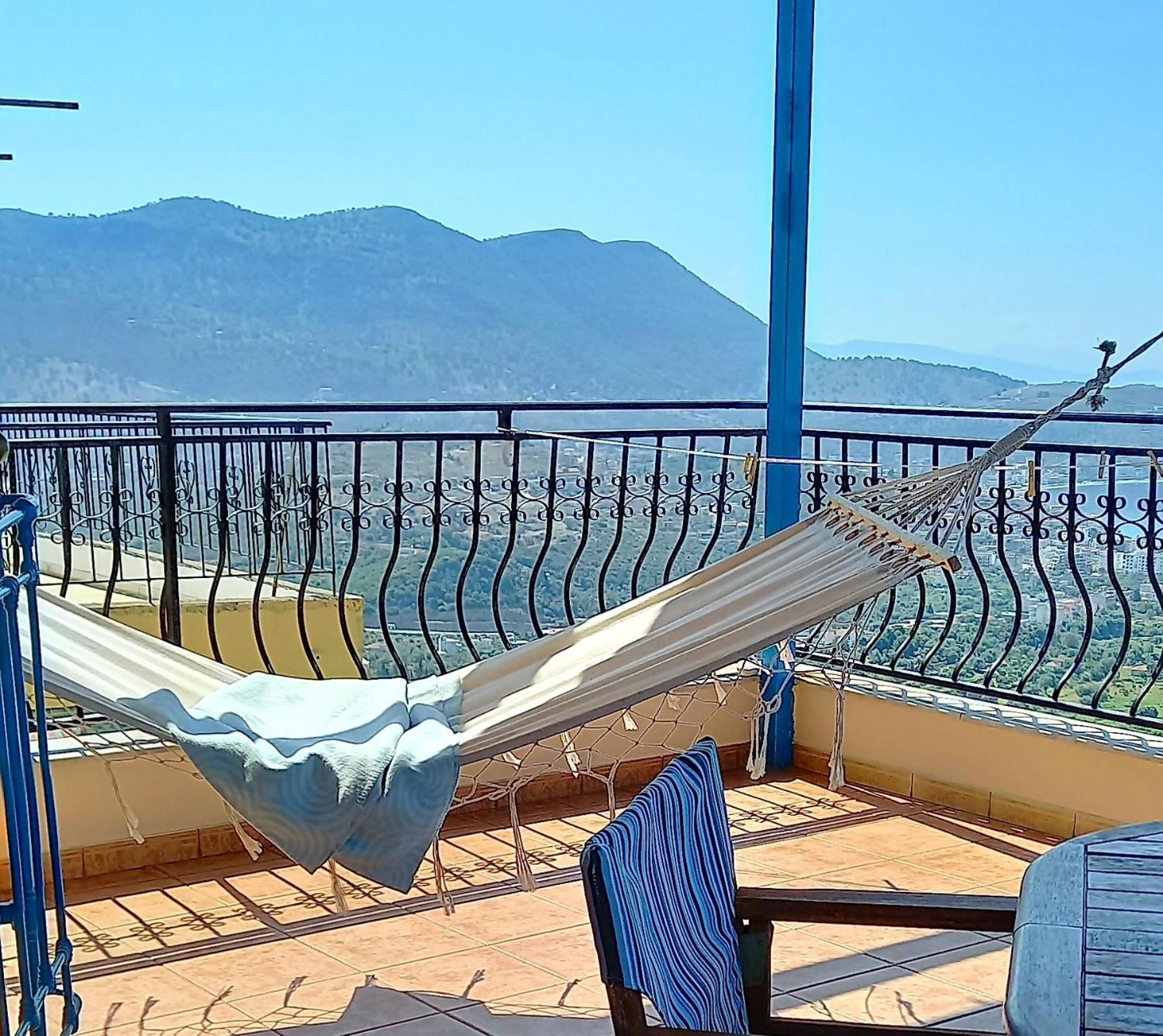 Amphora Guesthouse Химар Стая снимка